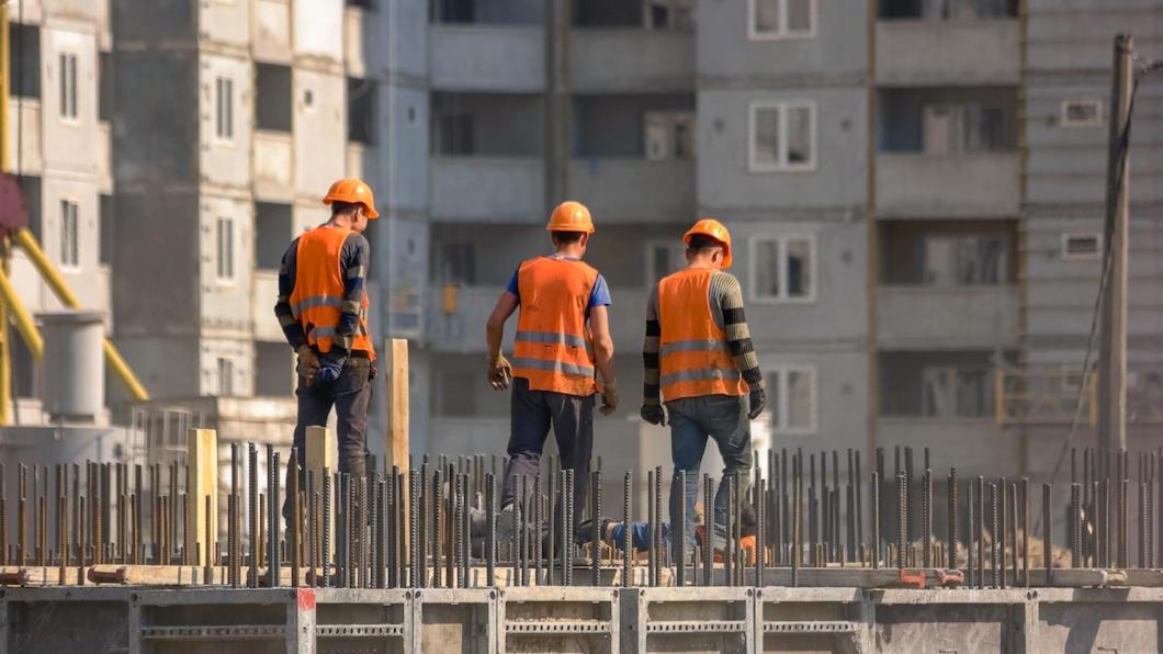 10 Daily Safety Habits That Help Workers Go Home Safe Every Day
